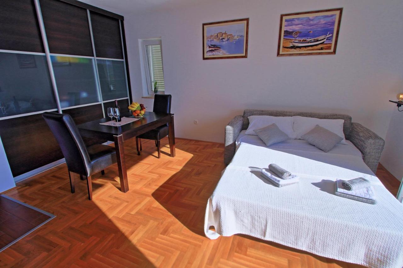 Studio Apartman Luka 센 외부 사진
